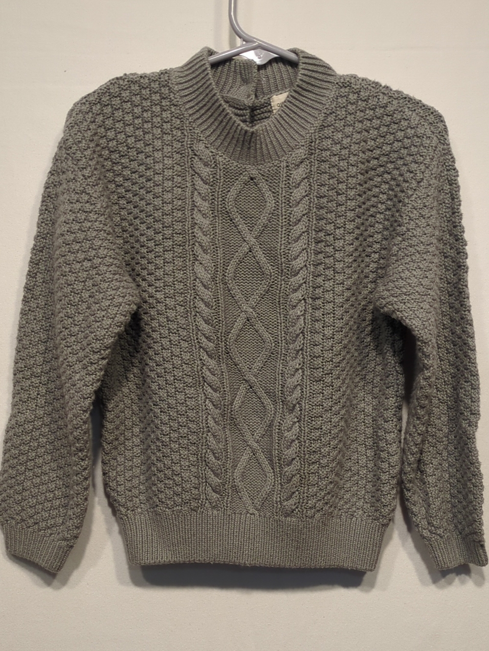 Quincy Mae Cable Knit Crewneck Sweater - Gray